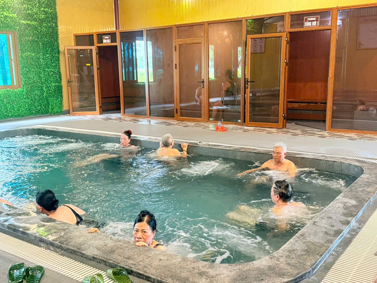 NÂNG CẤP DỊCH VỤ VÀ ĐIỀU CHỈNH GIÁ DỊCH VỤ